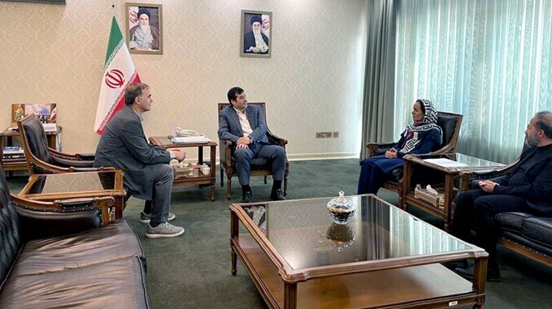 دستور وزیرورزش برای حمایت بانوی افتخار آفرین کوهنورد دستور وزیرورزش برای حمایت بانوی افتخار آفرین کوهنورد