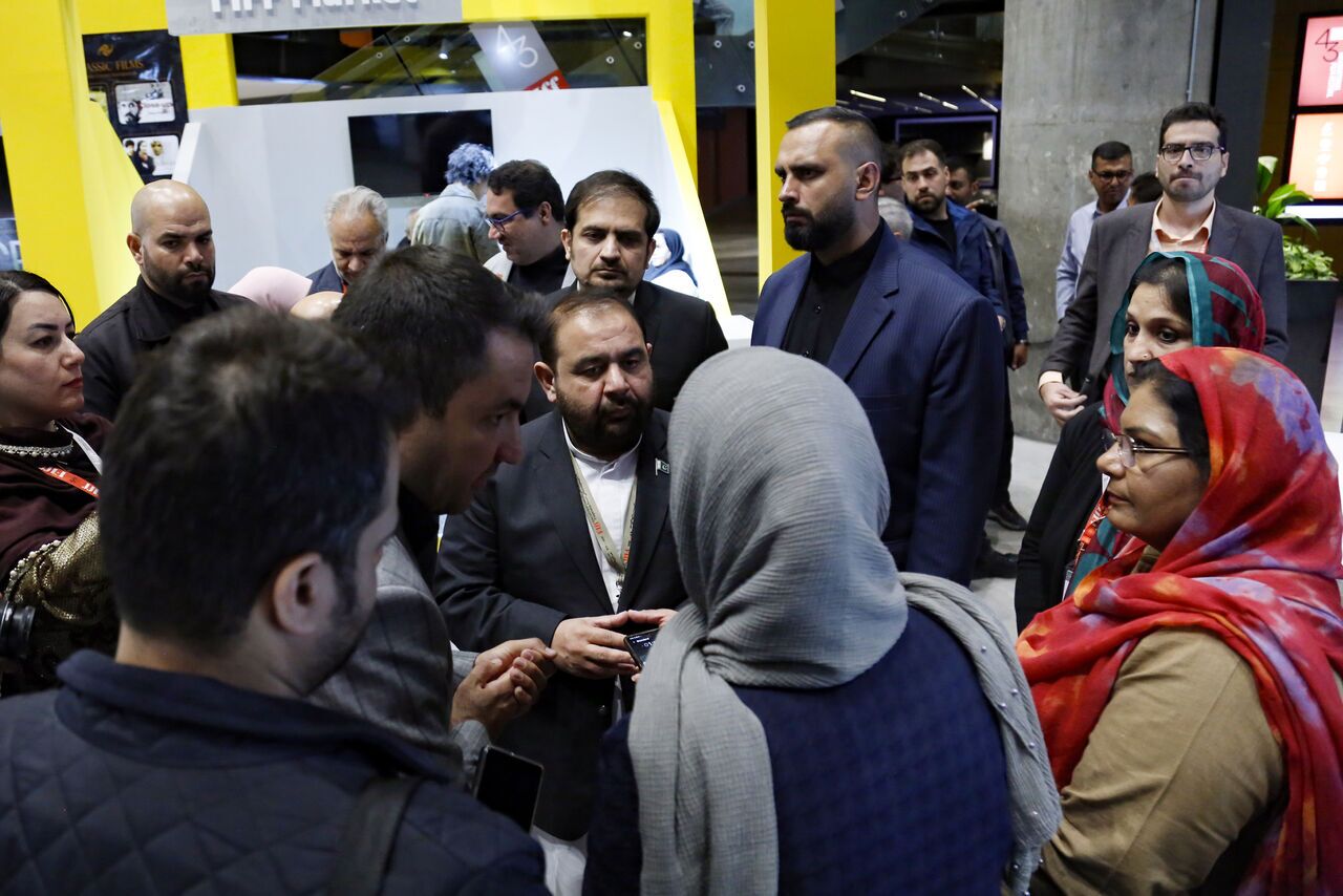 ایران کشوری بسیار باستانی با فرهنگی کهن، متنوع و جذاب است