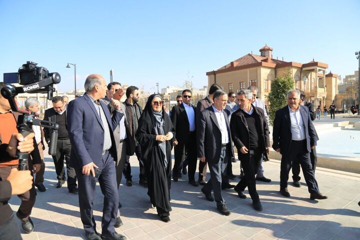 بازدید وزیر راه از طرح هفتهکتاری سبزهمیدان زنجان