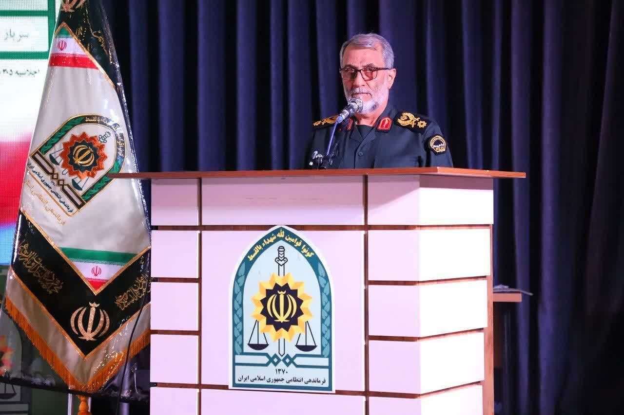 راه شهدا، حقیقت زنده انقلاب اسلامی است راه شهدا، حقیقت زنده انقلاب اسلامی است