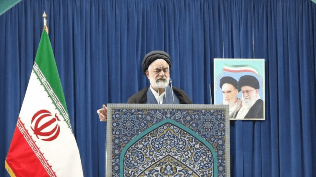 تاکید امام جمعه موقت اصفهان به توجه جدی مسئولان به معیشت مردم