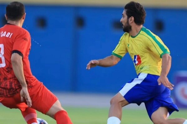 تداوم صدرنشینی نساجی و صعود صنعت نفت به رده دوم جدول تداوم صدرنشینی نساجی و صعود صنعت نفت به رده دوم جدول