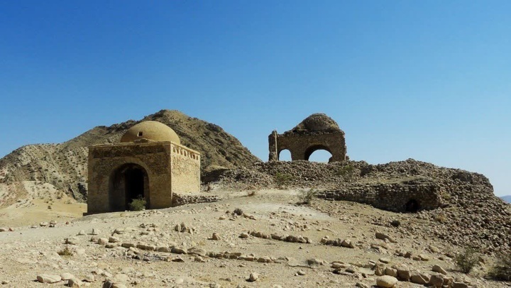 تملک کاروانسرای تاریخی فیروزآباد در دستان میراث فرهنگی فارس تملک کاروانسرای تاریخی فیروزآباد در دستان میراث فرهنگی فارس