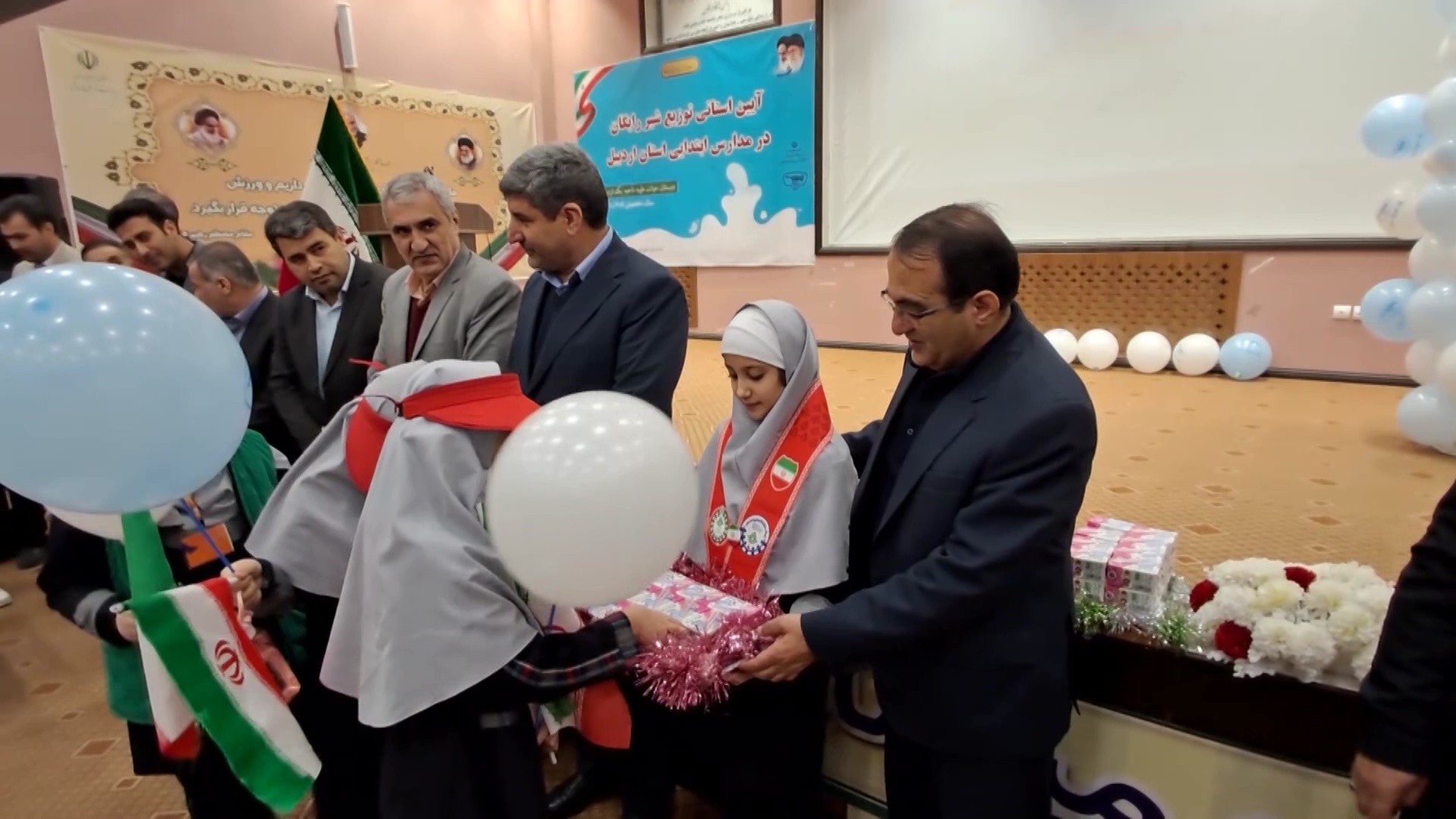 بازگشت شیر سالم به ۱۲۷۰ مدرسه اردبیل