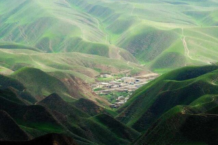 نگاهی تصویری به زیبایی‌های ایران و خطرهای جاده‌ای از قاب سیما