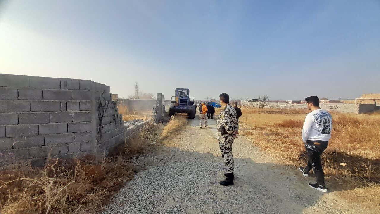 رفع تصرف ۲۷ هزار متر مربع از اراضی کشاورزی ارومیه 