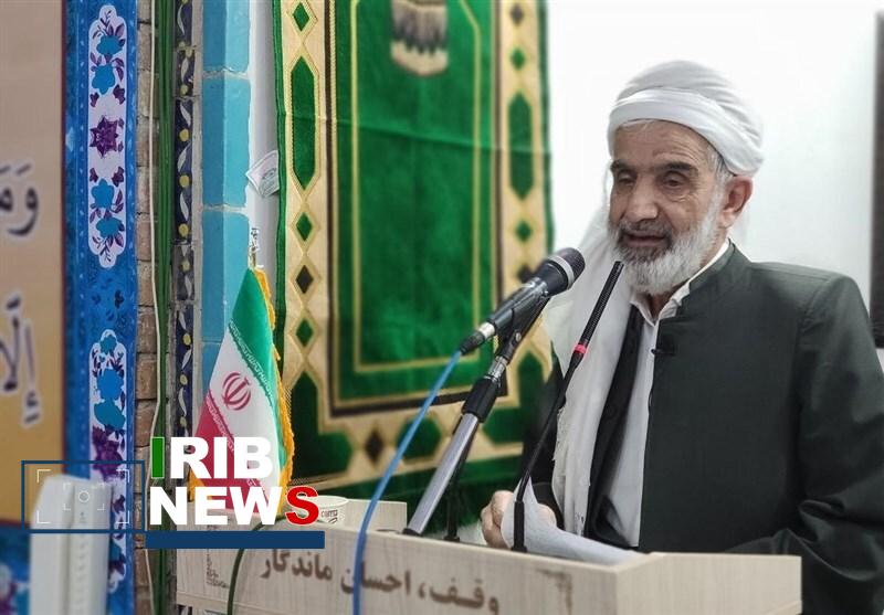 اقامه نماز وحدت بخش جمعه در سنندج اقامه نماز وحدت بخش جمعه در سنندج