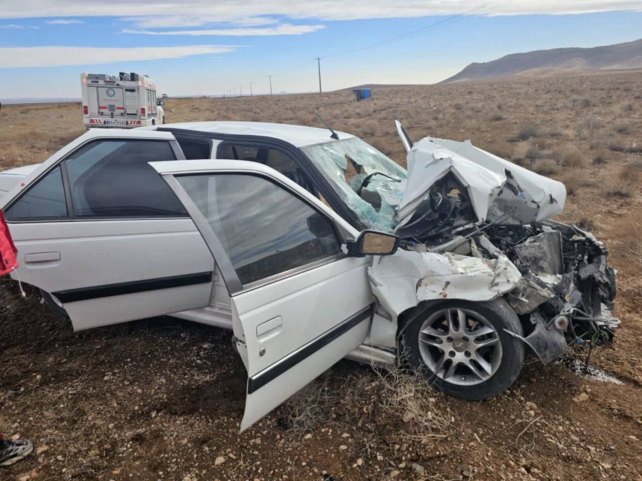 امداد هوایی اورژانس برای انتقال دو مصدوم از میمه به اصفهان امداد هوایی اورژانس برای انتقال دو مصدوم از میمه به اصفهان