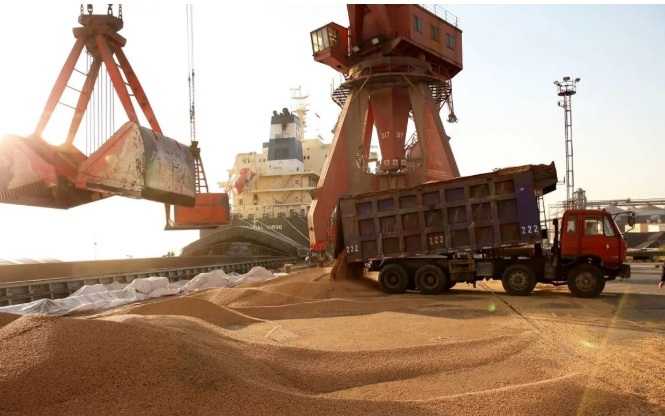 ** واگذاری عملیات توزیع نهاده به شرکت پشتیبانی امور دام ** واگذاری عملیات توزیع نهاده به شرکت پشتیبانی امور دام