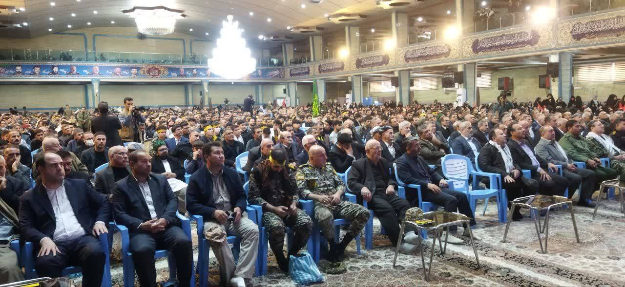 اجتماع ده هزار نفری بسیجیان در ارومیه اجتماع ده هزار نفری بسیجیان در ارومیه